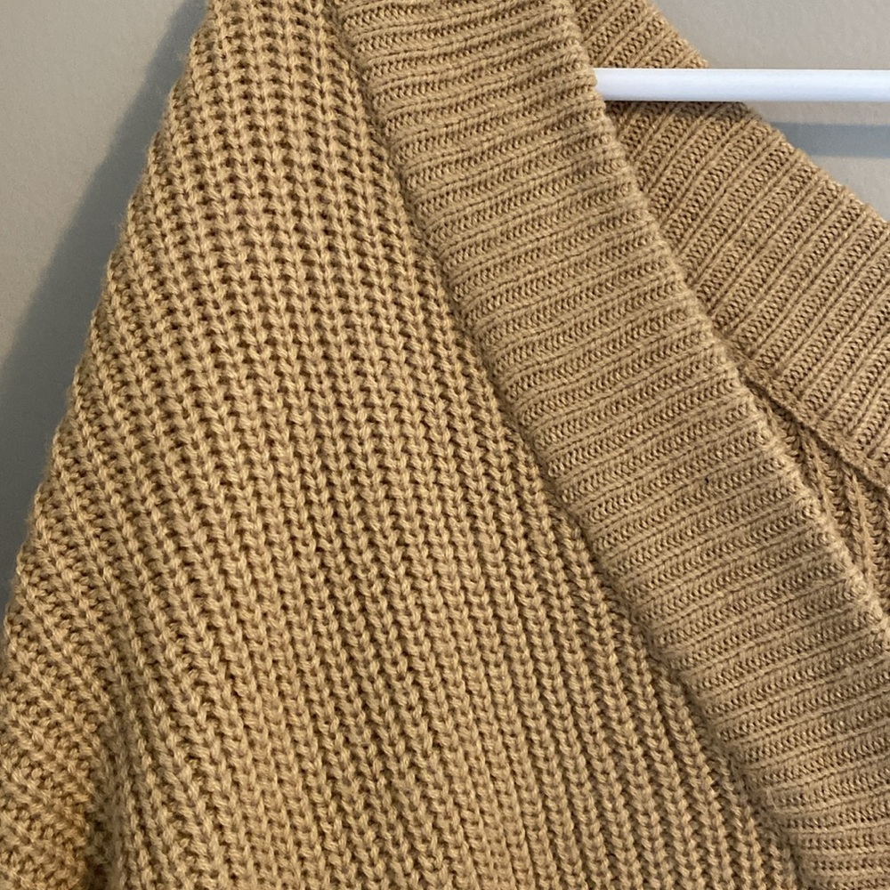 Line & Dot Walnut Ribbed Cardigan - Picture 4 of 10